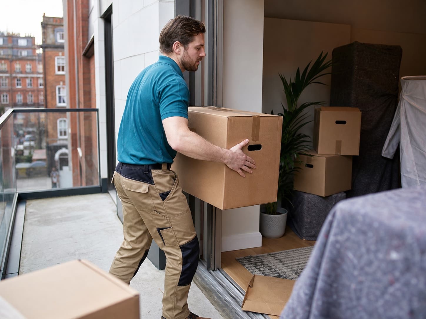 Flat moves for a UK removals team business